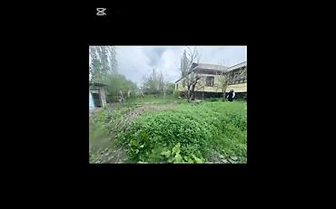 Продажа коттеджей и домов: Гүлчө шаарында бак-шактуу кенен үйү менен 16 сотых жер сатылат. Өтө — 10