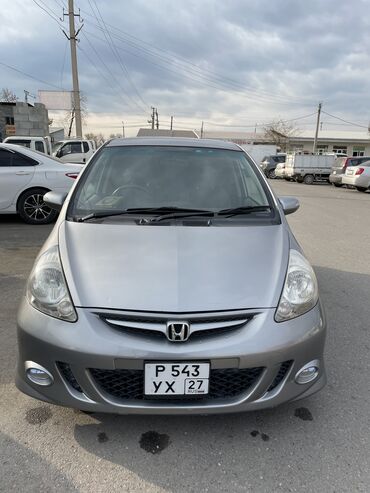 арзан автомат машина: Honda Fit: 2006 г., 1.5 л, Автомат, Бензин, Седан