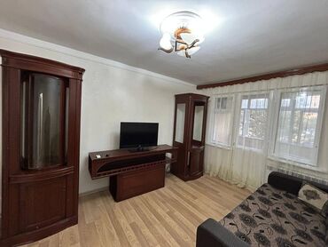 Yeni tikili: Bakı, 8-ci kilometr, 1 otaqlı, Köhnə tikili, m. Neftçilər, 32 kv. m