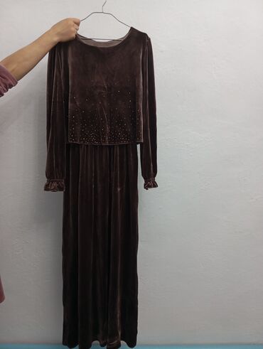 Вечернее платье, Длинная модель, Велюр, С рукавами, 4XL (EU 48)