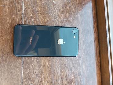 iphone 8 pilus: IPhone 8, Qara, Simsiz şarj — 1