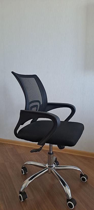 Офисная мебель: Erqonomik ofis kreslosu – qara rəng - Nəfəsalan mesh arxa hissə: uzun — 2