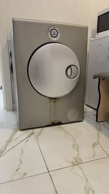 продаю посудомоечную машину: Стиральная машина Indesit