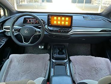 byd e1: Volkswagen ID.4: 2022 г., 0.1 л, Вариатор, Электромобиль, Кроссовер — 2