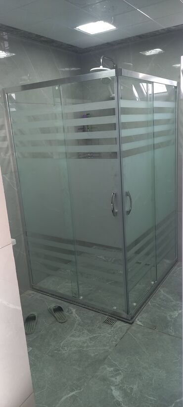 Duş kabinaları, arakəsmələr: Yeni Arakəsmə, Künc üçün, Pulsuz çatdırılma — 13