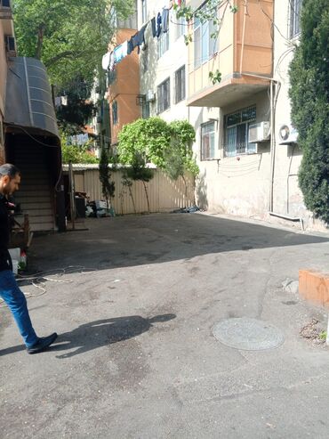 Köhnə tikili: Bakı, 2-ci mikrorayon, 3 otaqlı, Köhnə tikili, m. Memar Əcəmi, 65 kv. m — 5