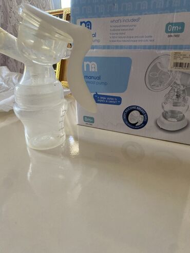 Oyuncaqlar: Manual süd sağma pompası – 0m+ (BPA-free) Xüsusiyyətlər: - Əl ilə