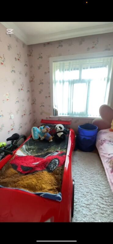 Köhnə tikili: Satılır: Yeni Gəncə icra hakimiyyətinin qarşısı Karizma restoranın — 9