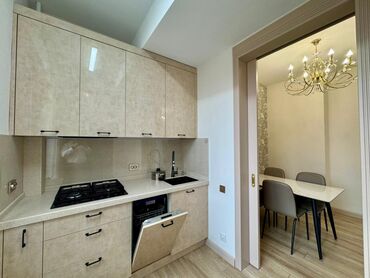 Продажа квартир: 3 комнаты, 80 м², Элитка, 7 этаж, Дизайнерский ремонт — 2