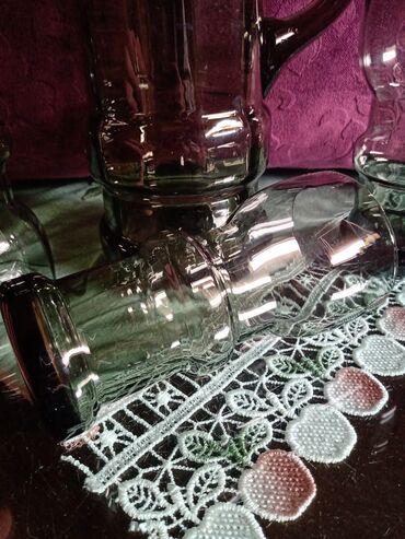 Čaše: Komplet nov italijanski bokal i case iz 60,70-ih. boja tamnija na lalafo.rs — 4 Čaše: Komplet nov italijanski bokal i case iz 60,70-ih. boja tamnija — 4