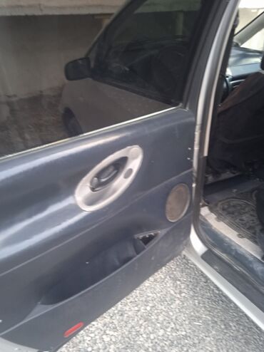 Volkswagen: Volkswagen Sharan: 1998 г., 2 л, Механика, Бензин, Минивэн — 10