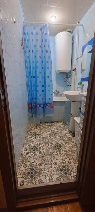 Uzunmüddətli kirayə mənzillər: Nəsimi rayon Zərifə Göz klinikasının yaxınlığında Cavadxan küçəsində 9 — 8