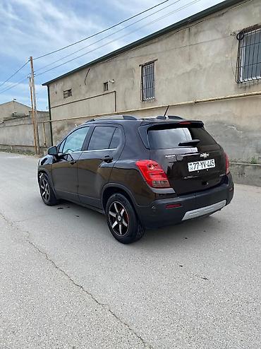 011 masini: Chevrolet : 1.6 l | 2015 il 260000 km Sedan — 6