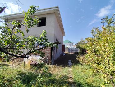 срочно продаю пол дома бишкек: Дом, 258 м², 5 комнат, Собственник, ПСО (под самоотделку)