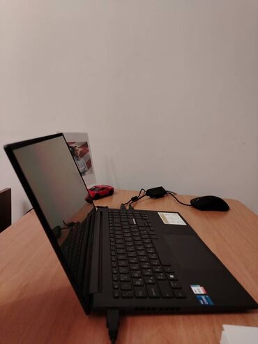 ucuz laptoplar: Yeni ASUS Vivobook, 15.6 ", Intel Core i7, 1 TB, Pulsuz çatdırılma, Rayonlara çatdırılma