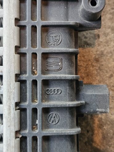 Радиаторы: Интеркулер VW Passat B6 05-09, VW Passat B7 10-, VW Passat B7 10-14 — 11