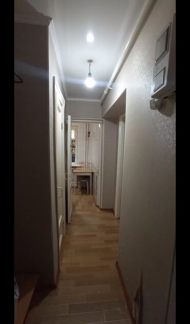 манас квартиры: 1 комната, 30 м², Хрущевка, 1 этаж, Косметический ремонт