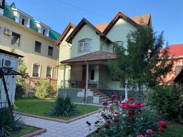 Долгосрочная аренда домов: 330 м², 7 комнат — 1