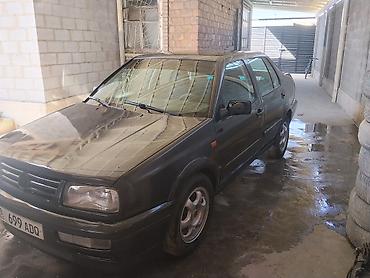 transporter multivan: Volkswagen Vento: 1992 г., 1.8 л, Механика, Седан — 10
