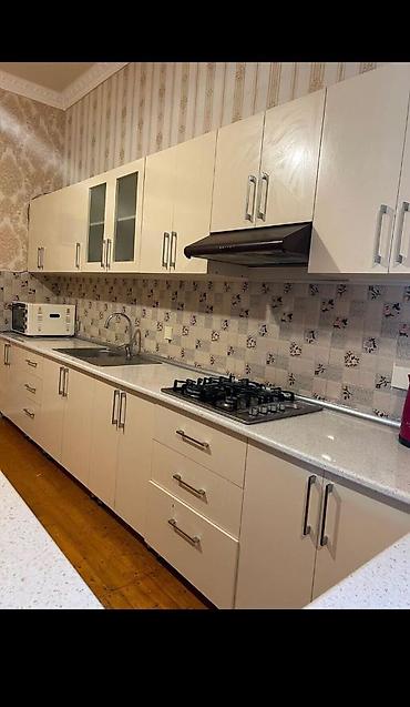 işlənmiş mətbəx masası: Mətbəx mebeli satilir 4 metr ölçüdə+ moyka+ qaz plitəsi+ aspirator — 1