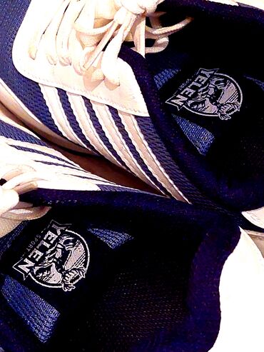 Krasofkalar və idman ayaqqabıları: Yelen krassovkası. Teze kimidir. 42 razmerdir. Baha alınıb 9 manat -da lalafo.az — 9 Krasofkalar və idman ayaqqabıları: Yelen krassovkası. Teze kimidir. 42 razmerdir. Baha alınıb 9 manat — 9