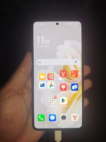 telfon tutacaqi: Tecno Camon, rəng - Mavi, Qırıq — 2