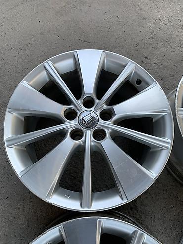 bmw 19: Литые Диски R 18 Toyota, Комплект, отверстий - 5, Б/у — 3
