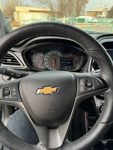 Chevrolet: Chevrolet Spark: 2018 г., 0.1 л, Автомат, Бензин, Хэтчбэк — 28