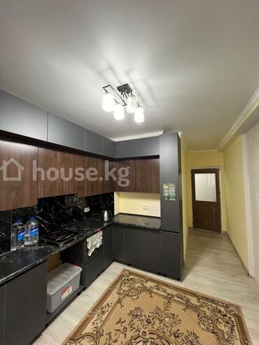 дешевые квартиры в оше: 2 комнаты, 57 м², Индивидуалка, 4 этаж, Косметический ремонт
