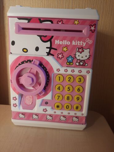 Məktəb çantaları: Hello Kitty temalı elektron pul qutusu/kassalı seyf - Dizayn