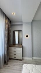 Продажа квартир: 2 комнаты, 79 м², 2 этаж — 9