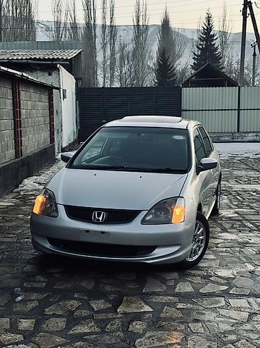 Honda: Honda Civic: 2003 г., 1.7 л, Механика, Бензин, Хэтчбэк at lalafo.kg — 3 Honda: Honda Civic: 2003 г., 1.7 л, Механика, Бензин, Хэтчбэк — 3