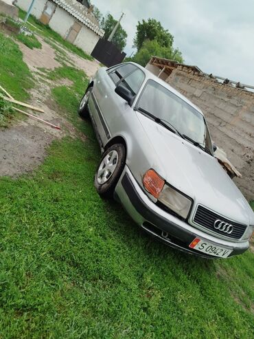 Audi: Audi S4: 1992 г., 2 л, Механика, Газ, Седан