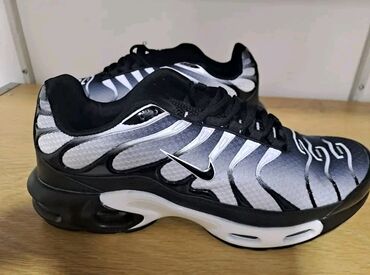 nike 270 cc: Trainers, Nike, size - 43