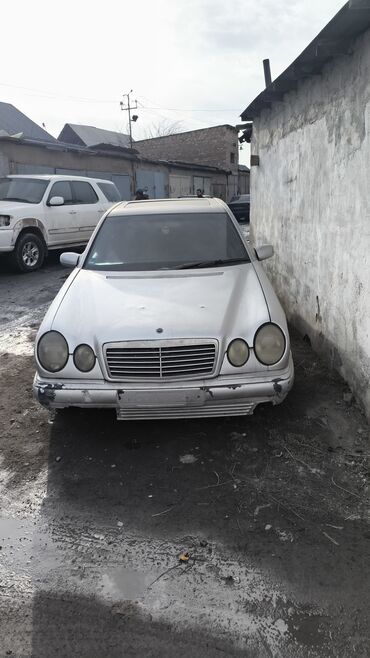 Mercedes-Benz: Mercedes-Benz 220: 1998 г., 2.2 л, Автомат, Бензин