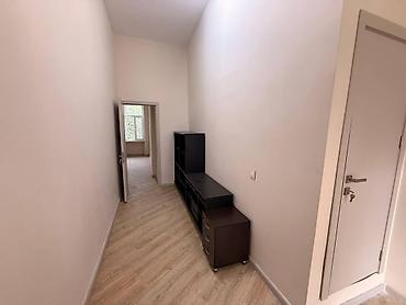 ofis ləvazimati: İcarəyə verilir 1 otaqlı ofis 50 m², Nəsimi r. 1 000 AZN/ay 1 otaqlı — 9