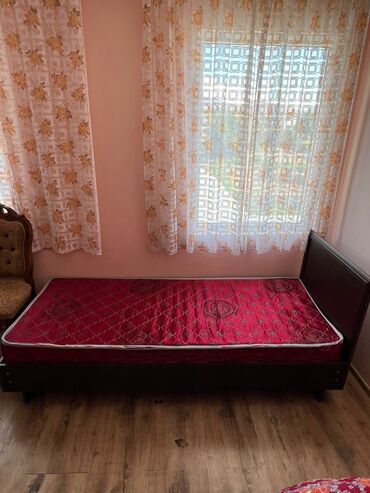 2х ярустные кровати: Односпальная Кровать, Б/у