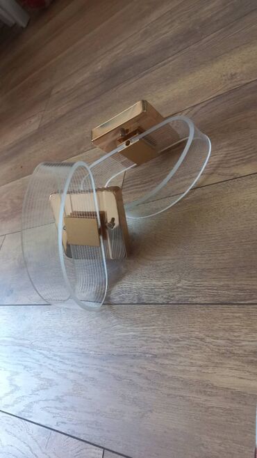 Generatorlar: İşlənmiş, LED lampa