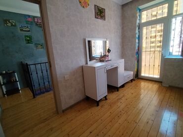 Uzunmüddətli kirayə evlər: 77 kv. m, 3 otaqlı, İnternet, Qaz, İşıq — 12