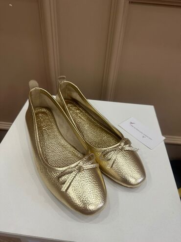 Другая женская обувь: Абсолютно новыененошенные балетки.Заказывала 40 размер,подойдет на