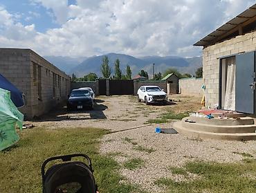 Продажа коттеджей и домов: Продаётся Дом с.Кара Ой(Долинка)от трассы 200 м в сторону моря.есть — 7