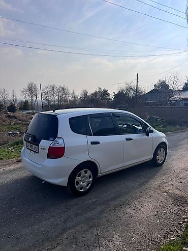 Honda: Honda Fit: 2004 г., 1.3 л, Вариатор, Бензин — 8