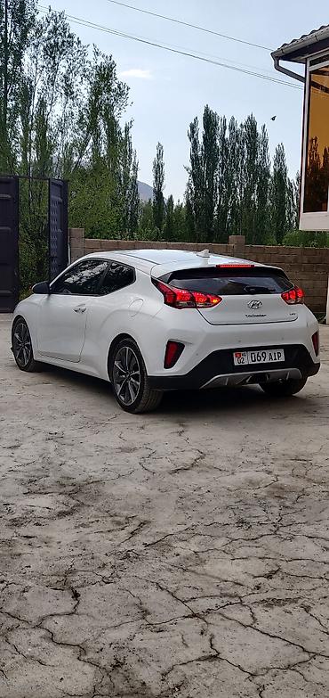 crv 2: Hyundai Veloster: 2020 г., 1.4 л, Автомат, Бензин, Хэтчбэк — 5