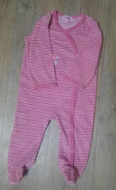 Другие детские вещи: Вещи на девочку до 1,5 года пакетом: 1. Комбинезон бежевый 80 см at lalafo.kg — 2 Другие детские вещи: Вещи на девочку до 1,5 года пакетом: 1. Комбинезон бежевый 80 см — 2