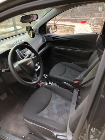 Chevrolet: Chevrolet Spark: 2016 г., 1 л, Автомат, Хэтчбэк — 3