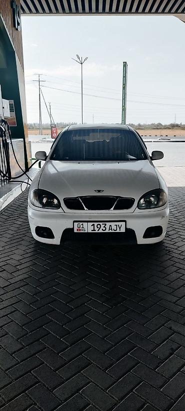 Daewoo Lanos: 2001 г., Бензин, Хэтчбэк