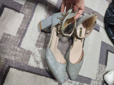 Мокасины и лоферы: За всё 2500 сом. все женские вещи на размер 42-44,вся обувь 37 at lalafo.kg — 6 Мокасины и лоферы: За всё 2500 сом. все женские вещи на размер 42-44,вся обувь 37 — 6