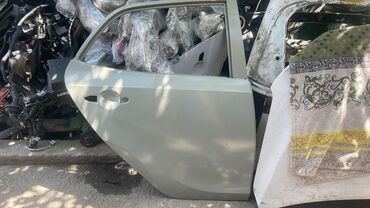 Двери и комплектующие: Комплект Kia, Б/у, Оригинал — 2