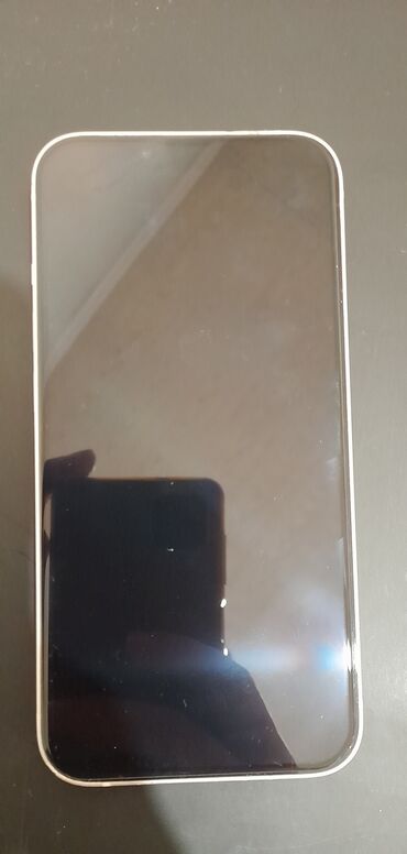 Apple iPhone: IPhone 13, Б/у, 128 ГБ, Старлайт, Зарядное устройство, Защитное стекло, Чехол, 85 % — 2