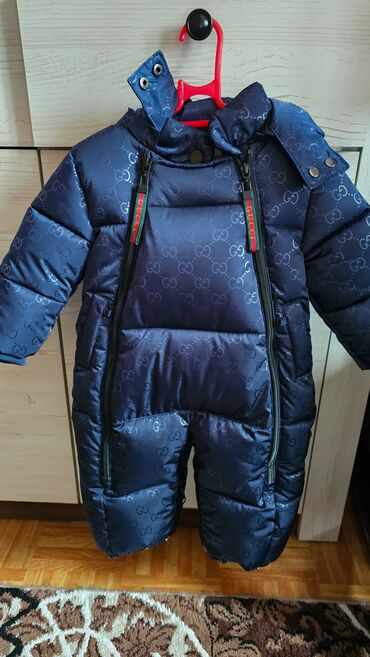 детские зимние куртки с мехом: Зимний детский комбинезон. Новый, не подошёл размер. Можно для